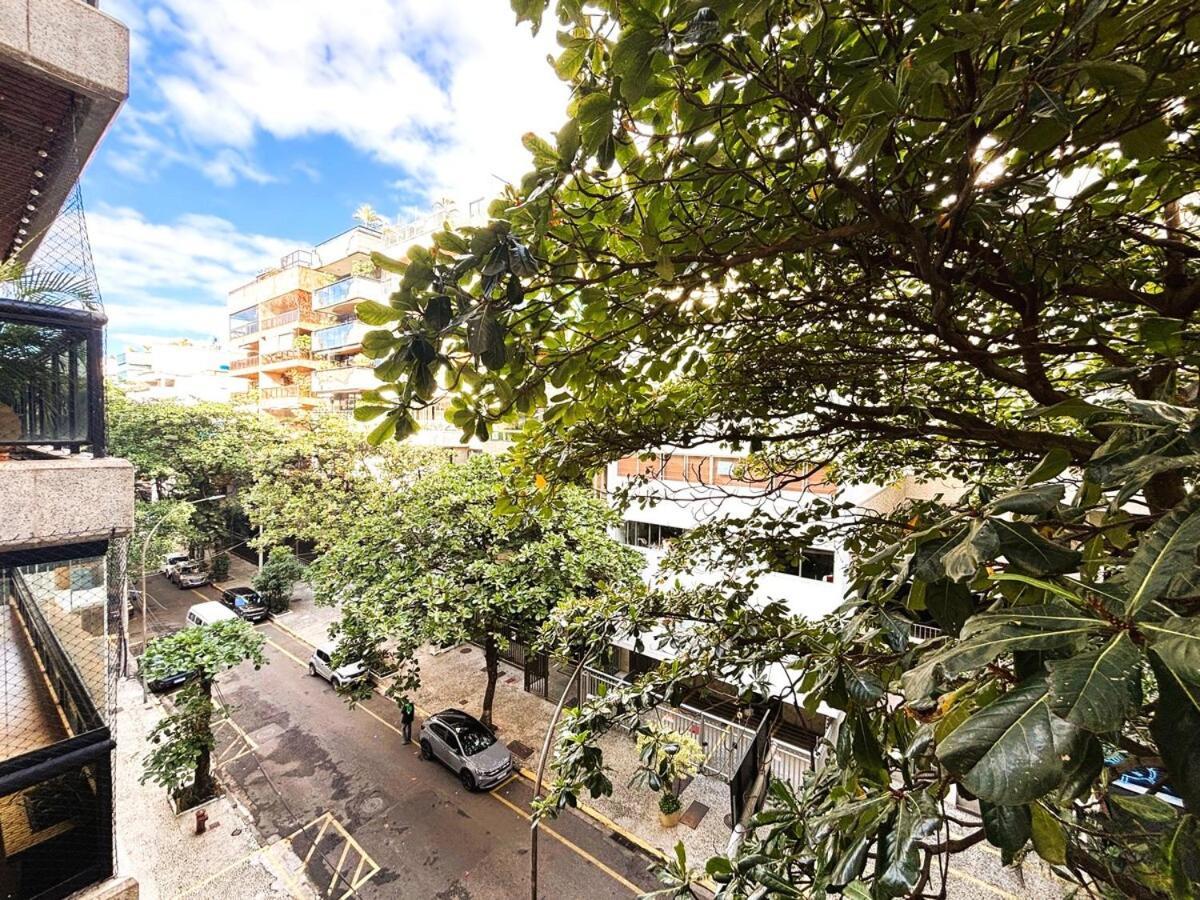 Apartamento Amplo No Leblon *